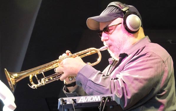 MIKE STERN - JAZOVIA.PL