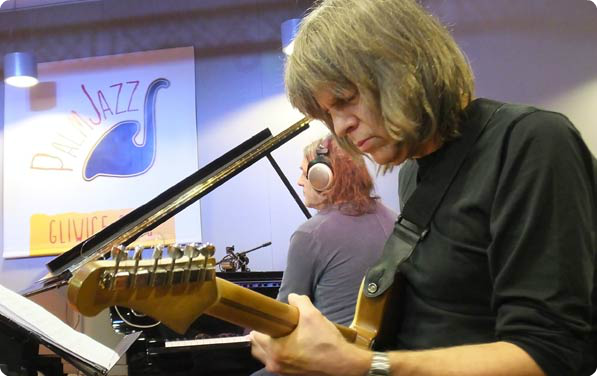 MIKE STERN - JAZOVIA.PL